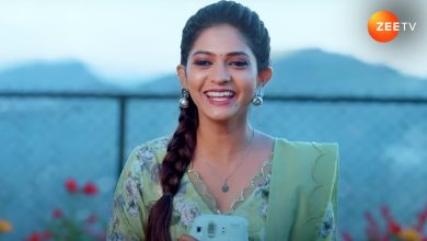 Tere Chehre Se Nazar Nahi Hatati